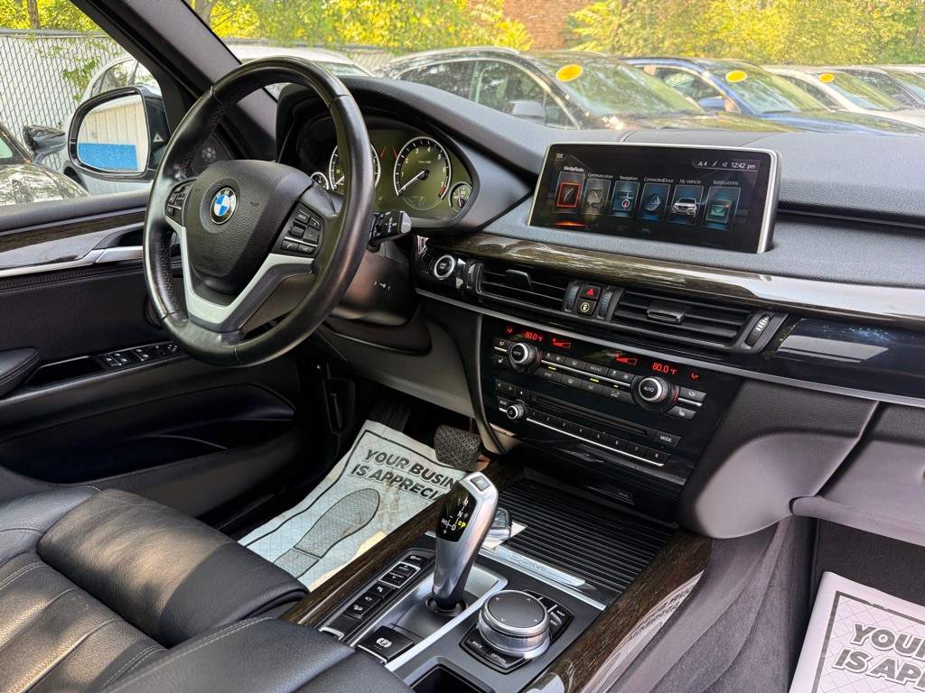 2017 BMW X5 Image 21