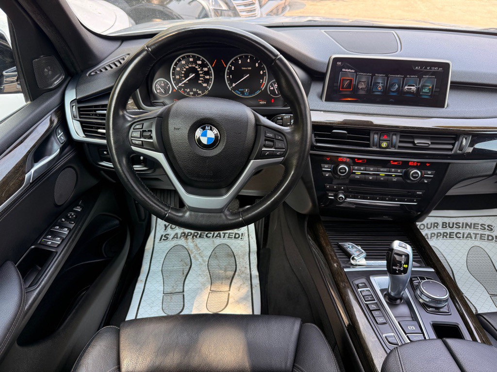 2017 BMW X5 Image 30