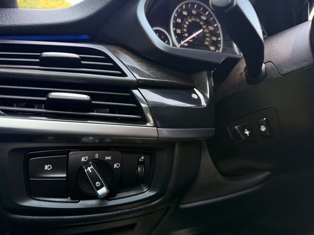 2017 BMW X5 Image 32