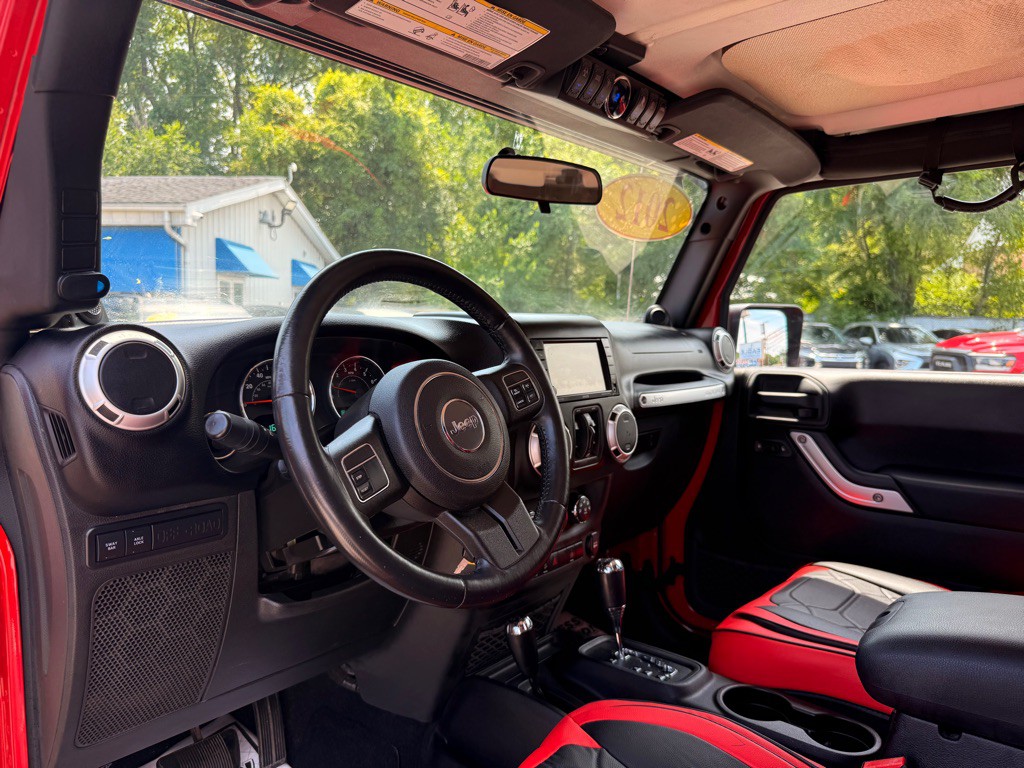 2012 Jeep Wrangler Unlimited Image 29