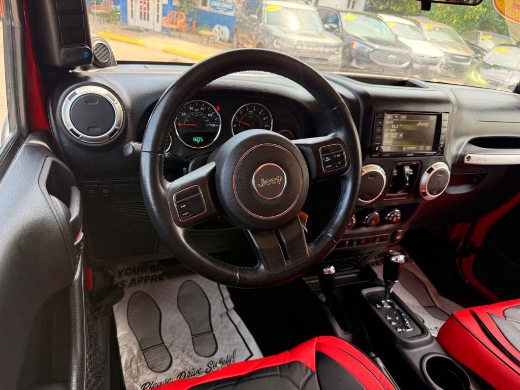 2012 Jeep Wrangler Unlimited Image 38