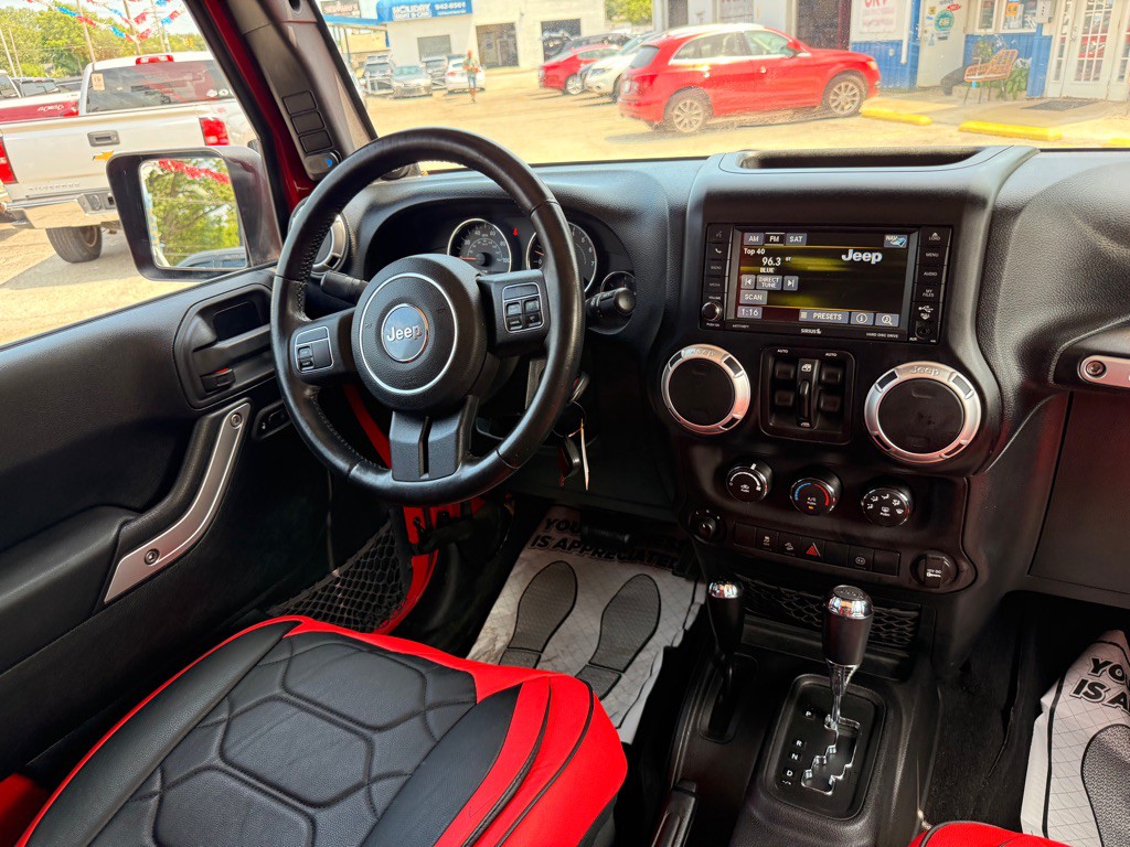 2012 Jeep Wrangler Unlimited Image 40