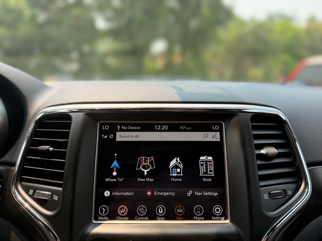 2018 Jeep Grand Cherokee Image 32