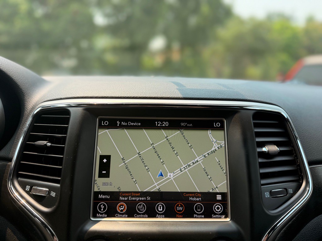 2018 Jeep Grand Cherokee Image 33