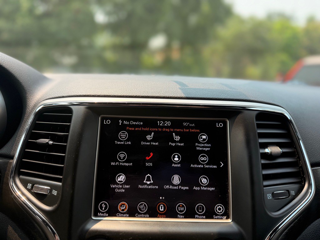 2018 Jeep Grand Cherokee Image 34
