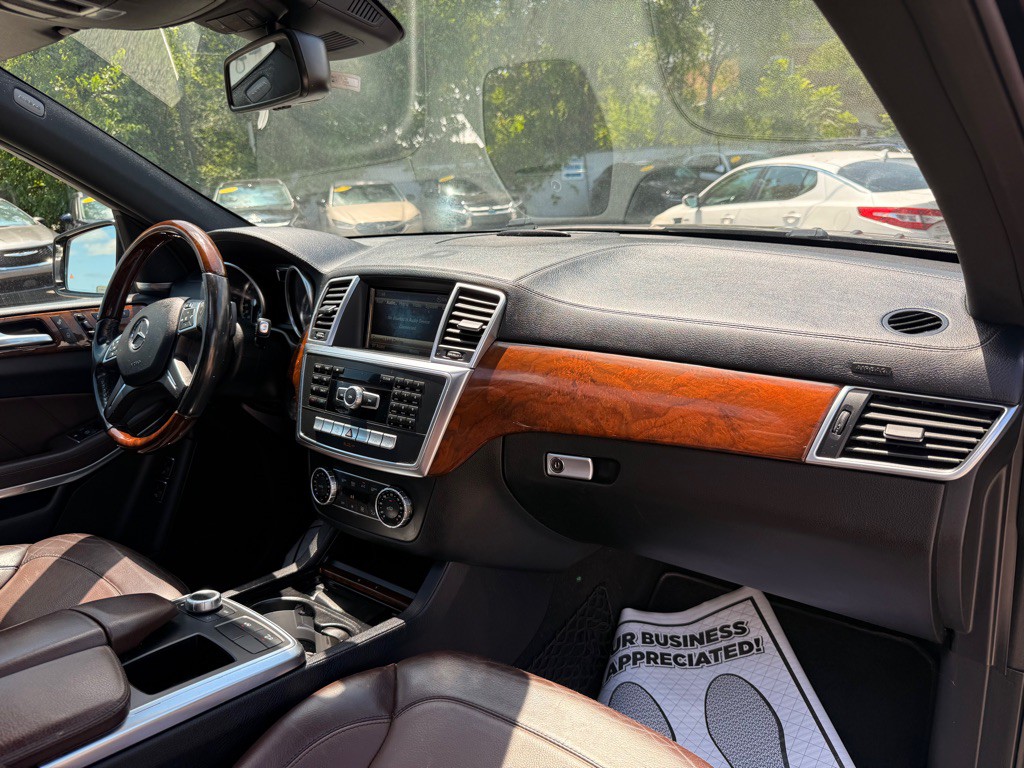 2014 Mercedes-Benz GL-Class Image 22