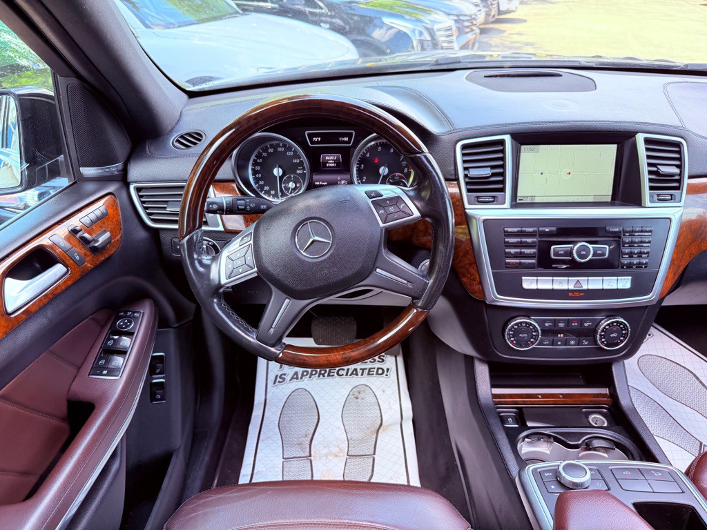 2014 Mercedes-Benz GL-Class Image 30
