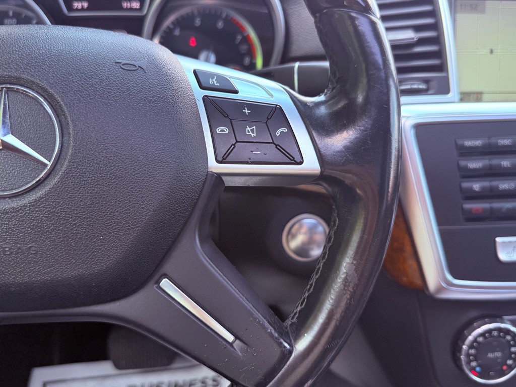 2014 Mercedes-Benz GL-Class Image 35