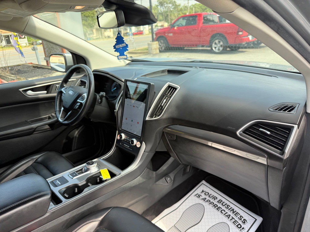 2023 Ford Edge Image 19