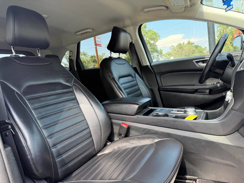 2023 Ford Edge Image 21