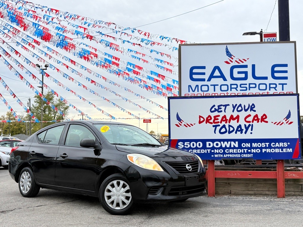 2014 Nissan Versa Image 1