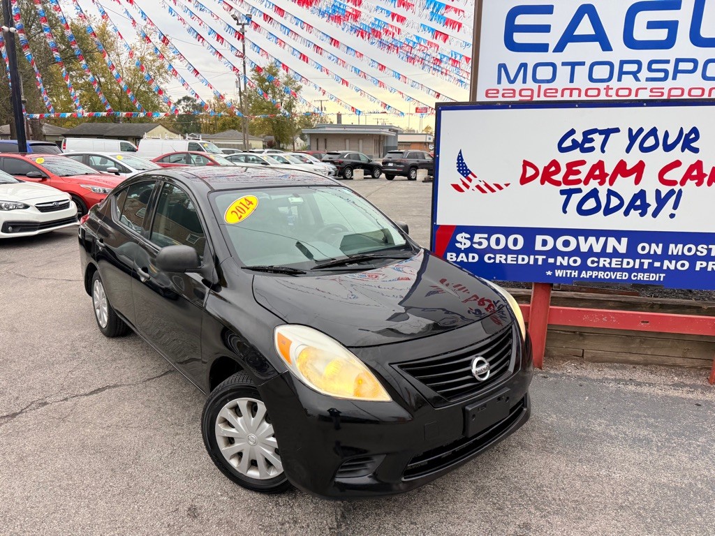 2014 Nissan Versa Image 3