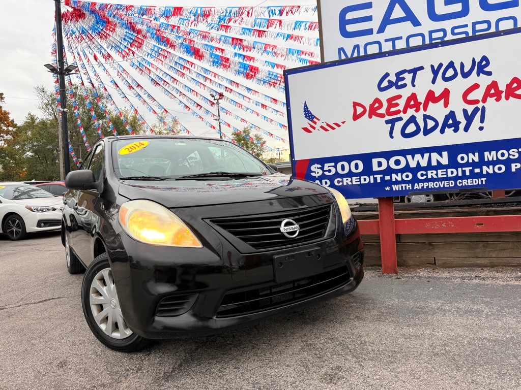 2014 Nissan Versa Image 4