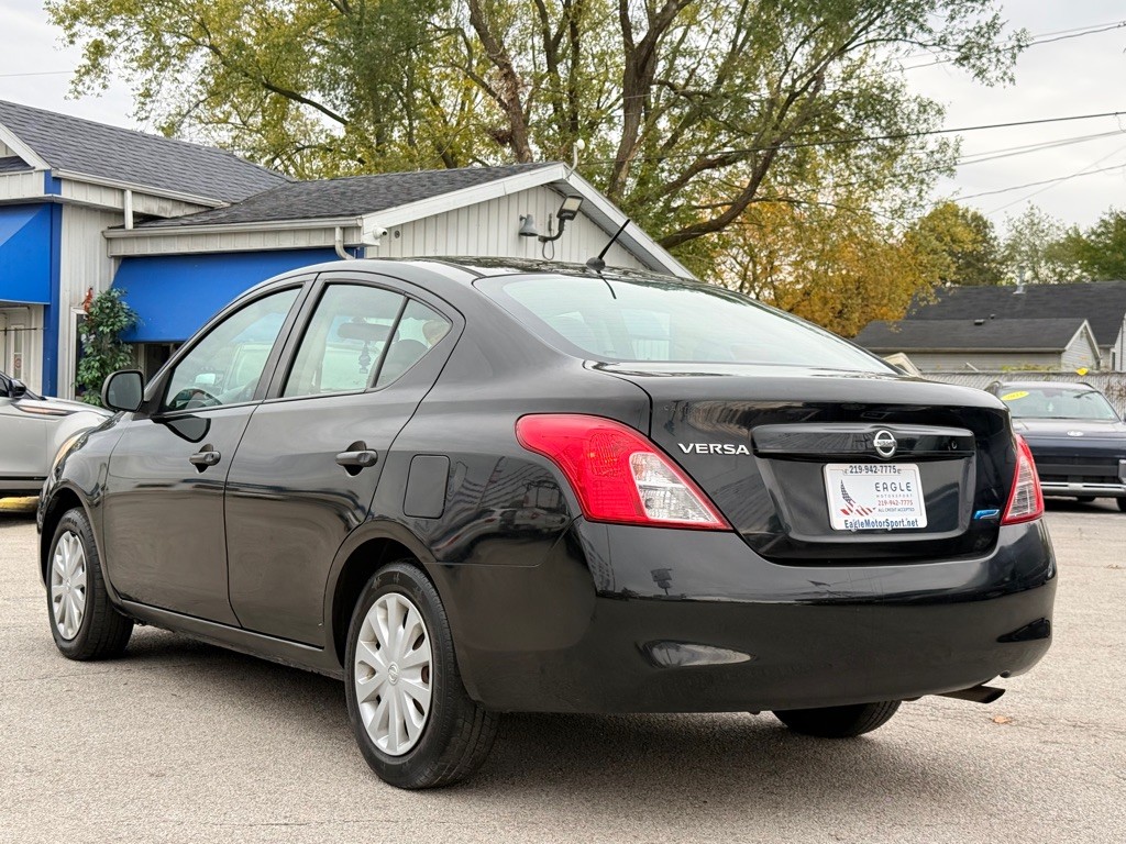 2014 Nissan Versa Image 8