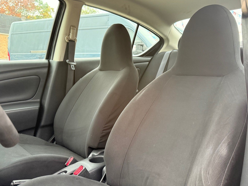 2014 Nissan Versa Image 15
