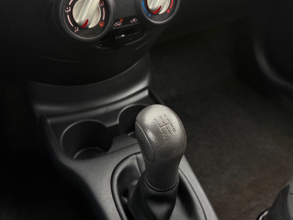 2014 Nissan Versa Image 20