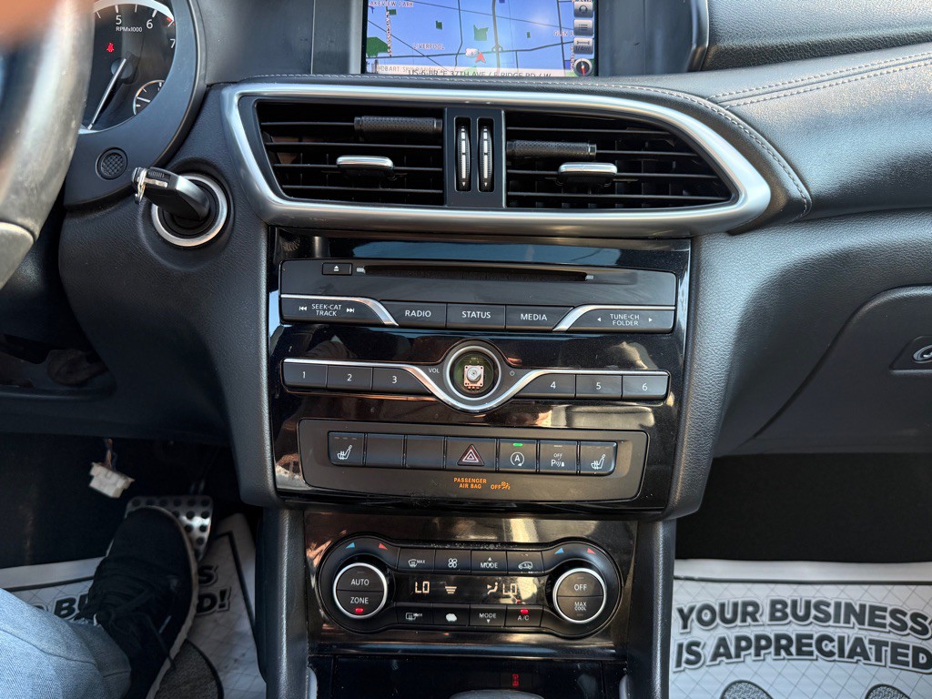 2018 INFINITI QX30 Image 28