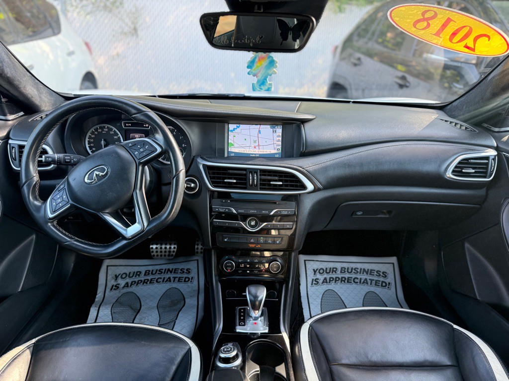 2018 INFINITI QX30 Image 33