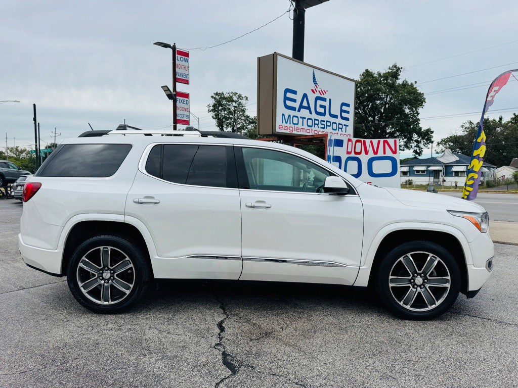 2017 GMC Acadia Image 5