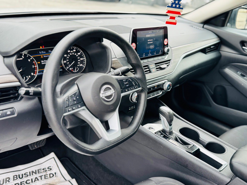 2025 Nissan Altima Image 20