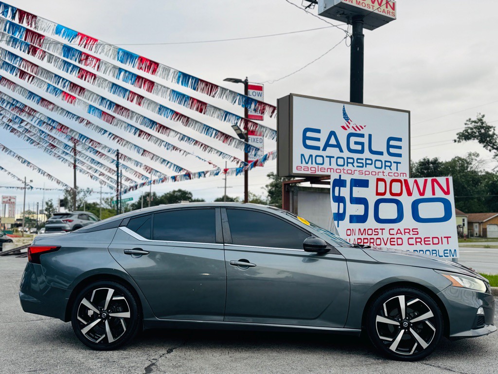 2020 Nissan Altima Image 8