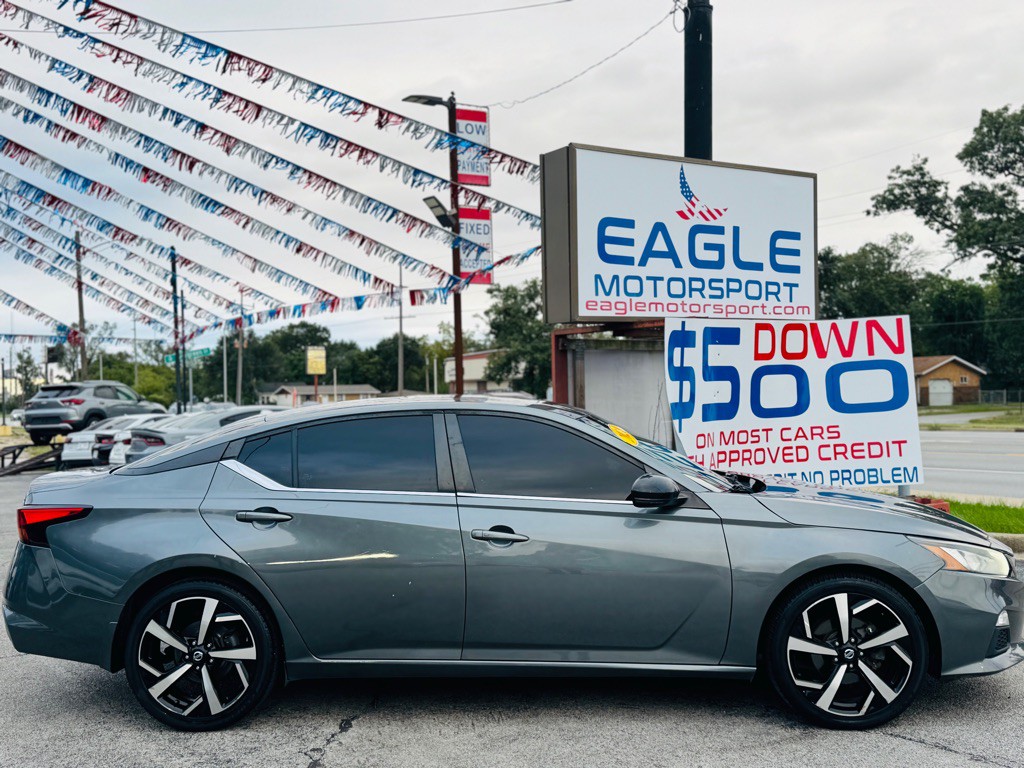 2020 Nissan Altima Image 9