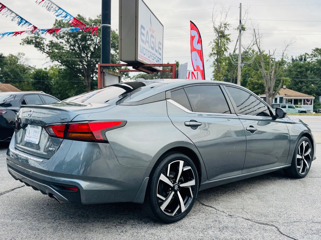 2020 Nissan Altima Image 11