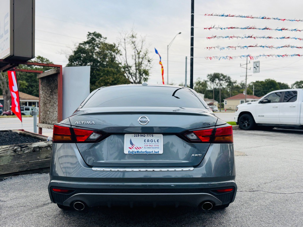 2020 Nissan Altima Image 12