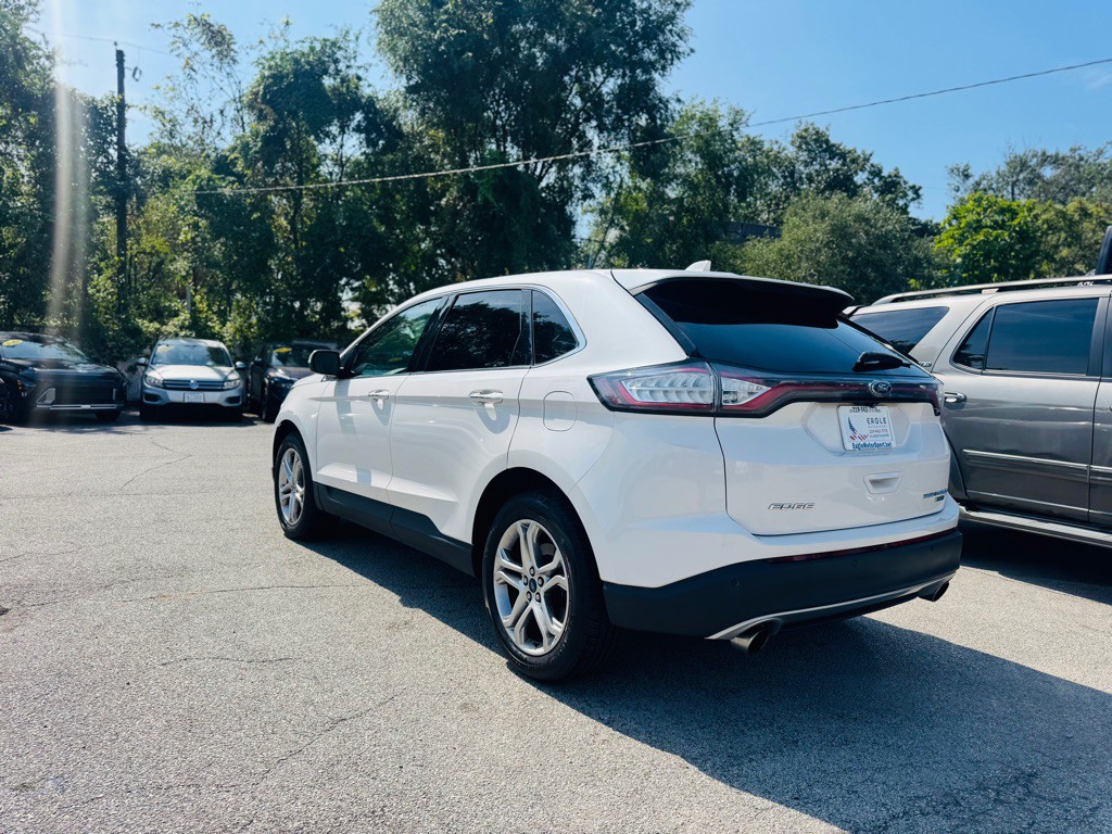 2017 Ford Edge Image 12