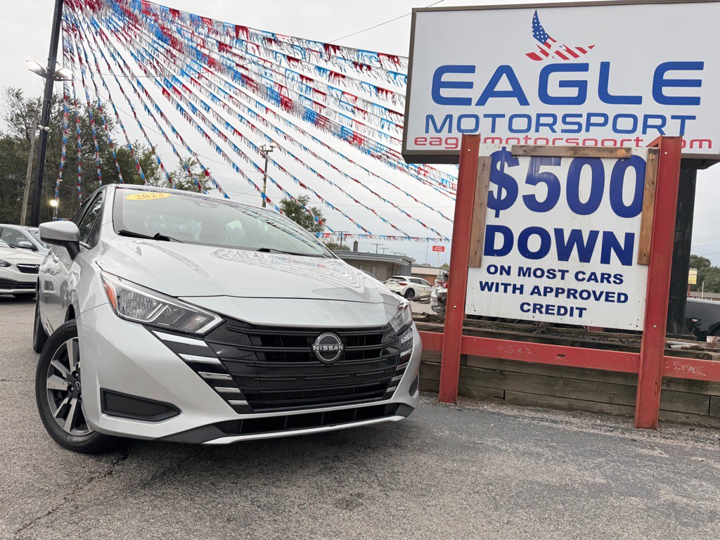 2023 Nissan Versa Image 4
