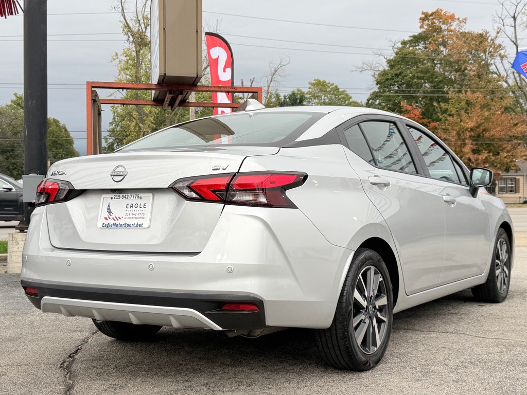 2023 Nissan Versa Image 6
