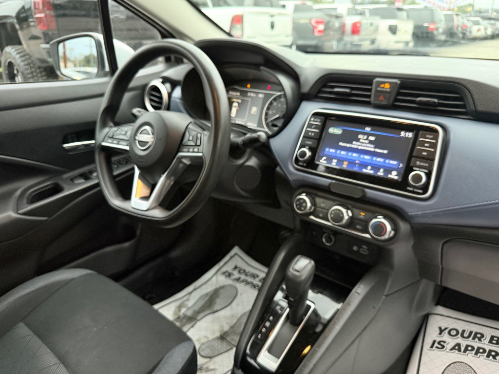 2023 Nissan Versa Image 18