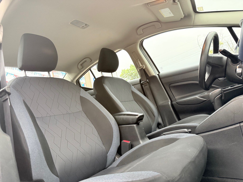 2023 Nissan Versa Image 19