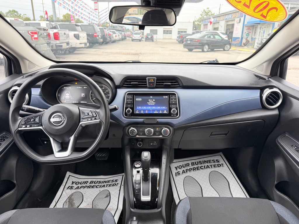 2023 Nissan Versa Image 24