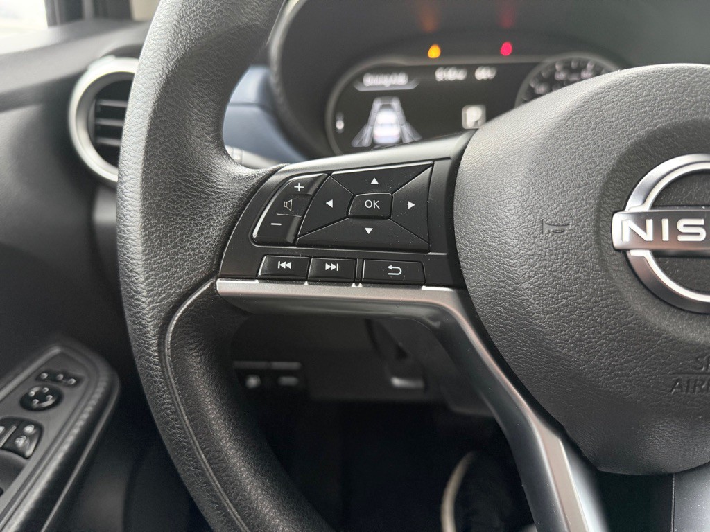 2023 Nissan Versa Image 25