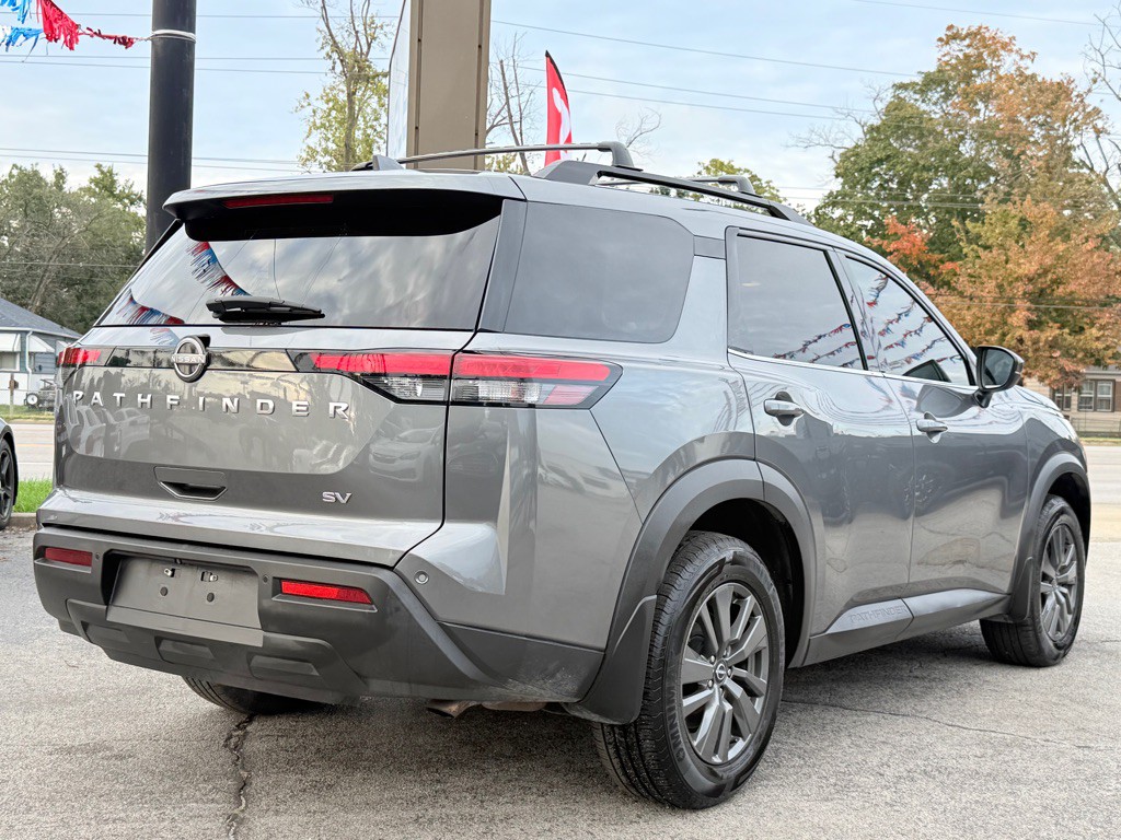 2022 Nissan Pathfinder Image 7