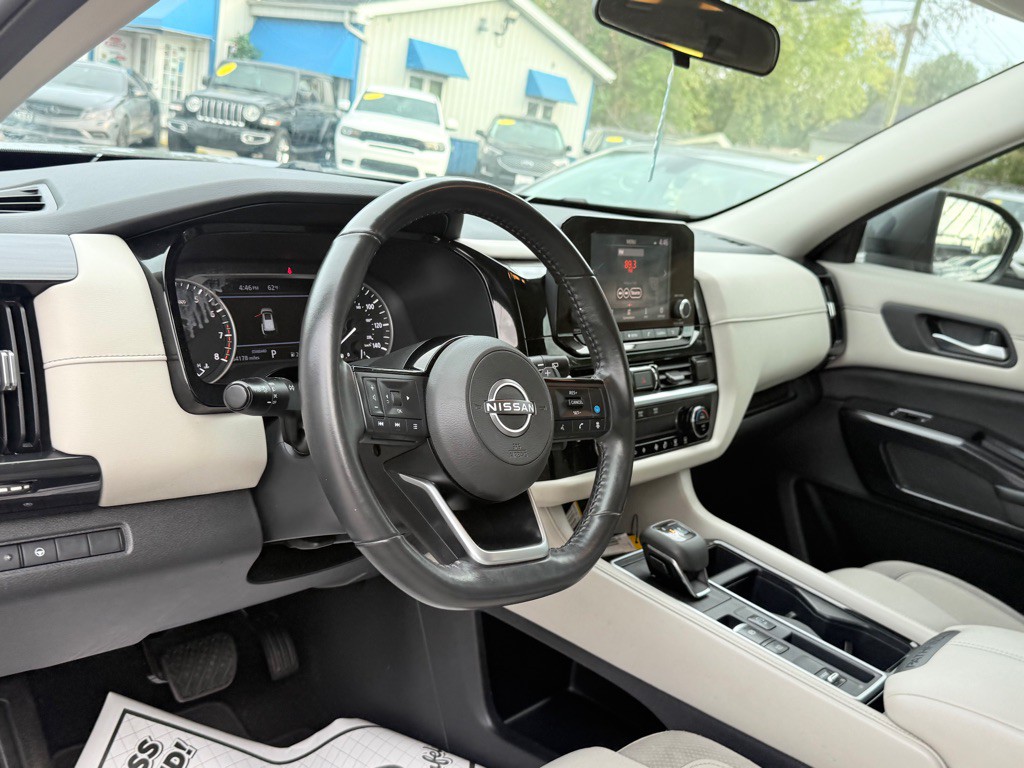 2022 Nissan Pathfinder Image 15