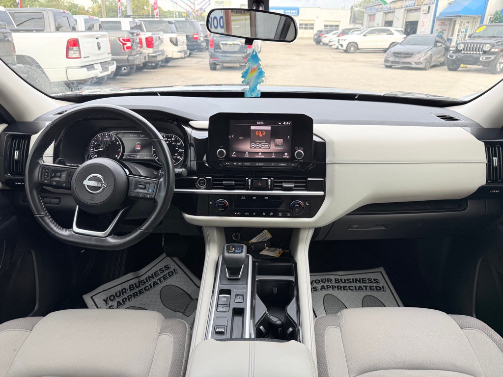 2022 Nissan Pathfinder Image 24
