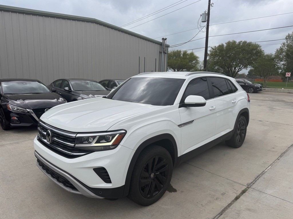 2022 Volkswagen Atlas Cross Spo Image 2