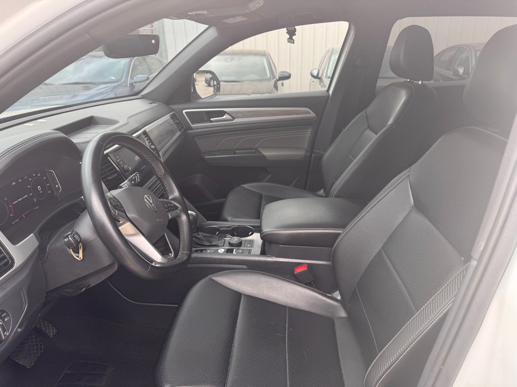 2022 Volkswagen Atlas Cross Spo Image 13