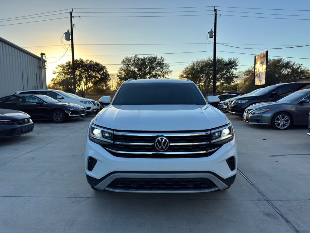 2022 Volkswagen Atlas Cross Spo Image 3