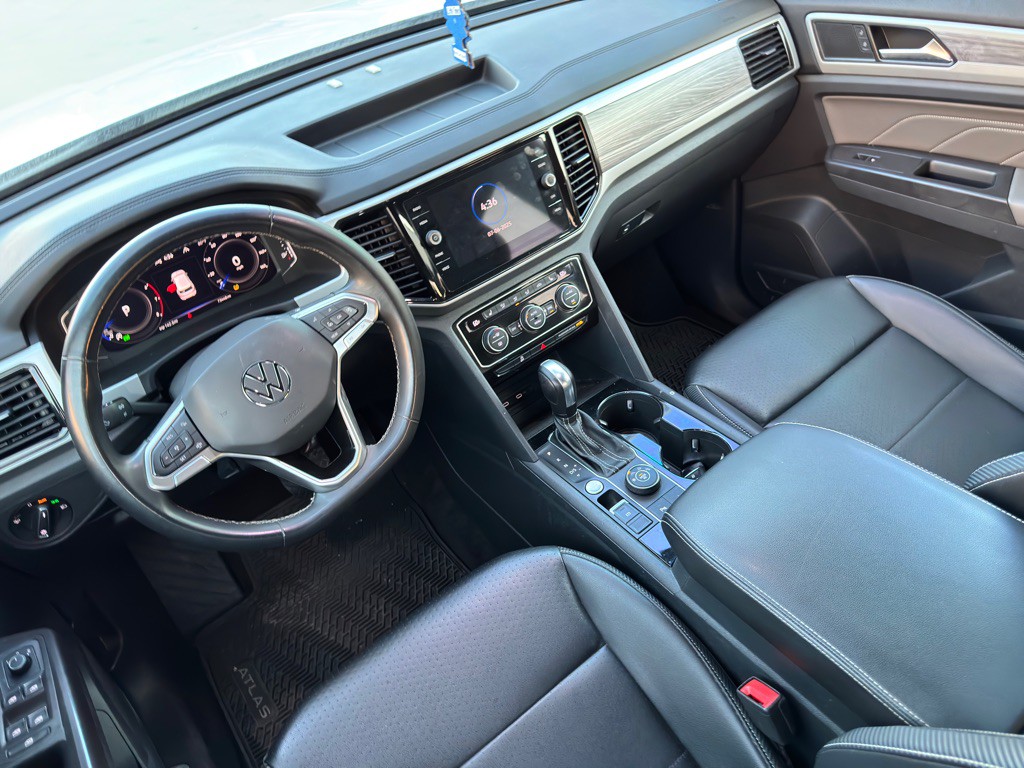2022 Volkswagen Atlas Cross Spo Image 12