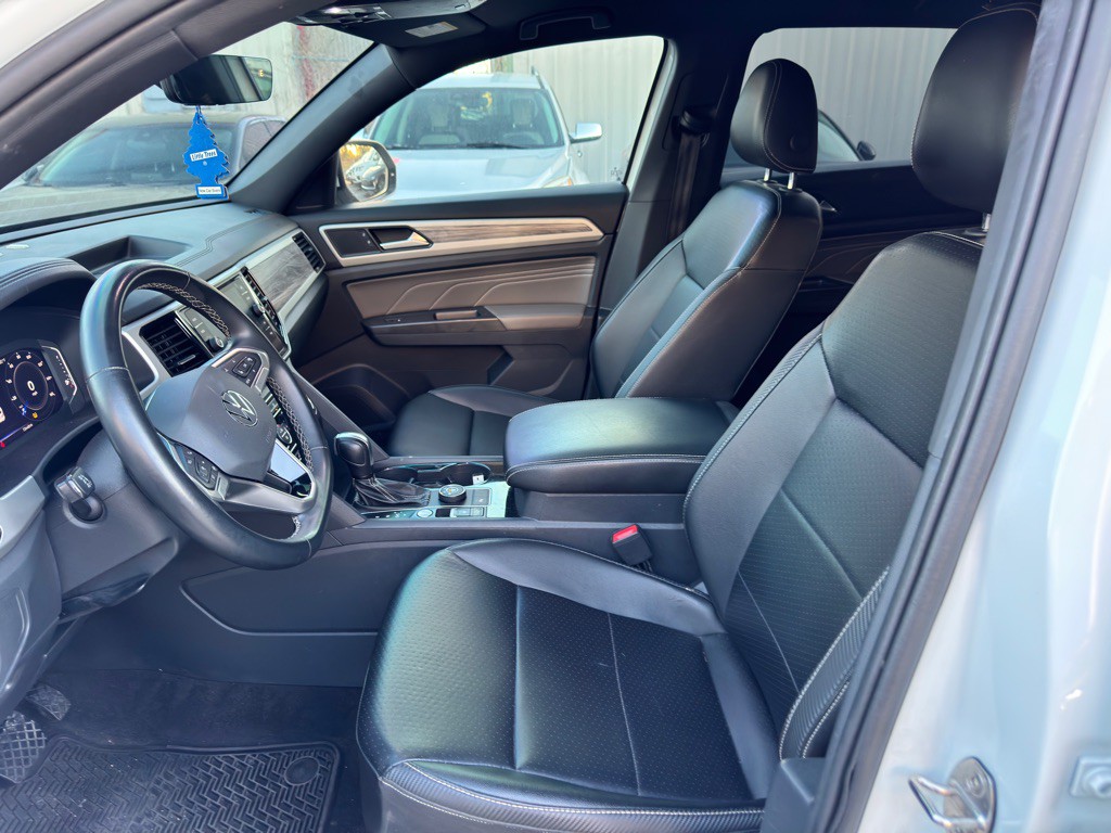 2022 Volkswagen Atlas Cross Spo Image 13