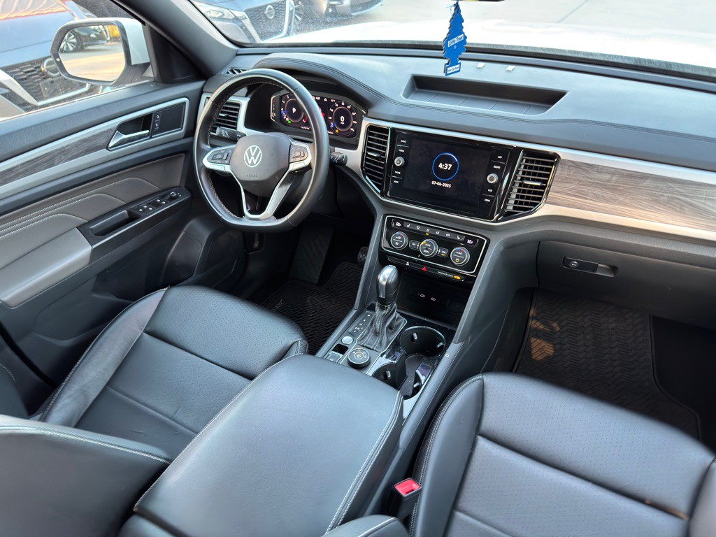 2022 Volkswagen Atlas Cross Spo Image 18
