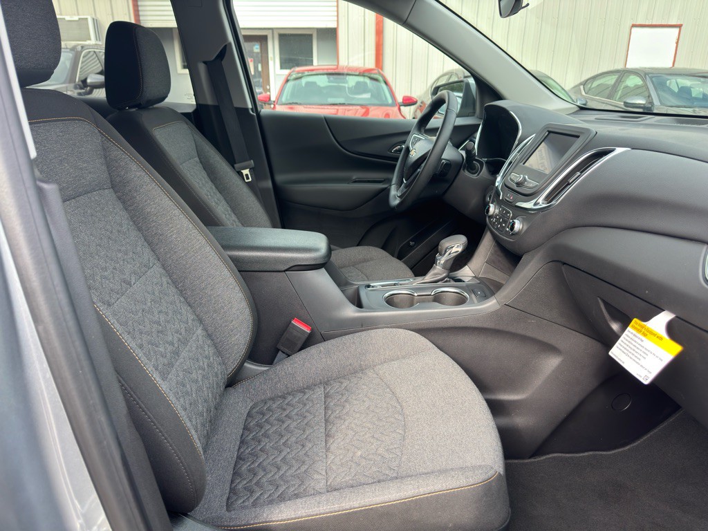 2024 Chevrolet Equinox Image 17