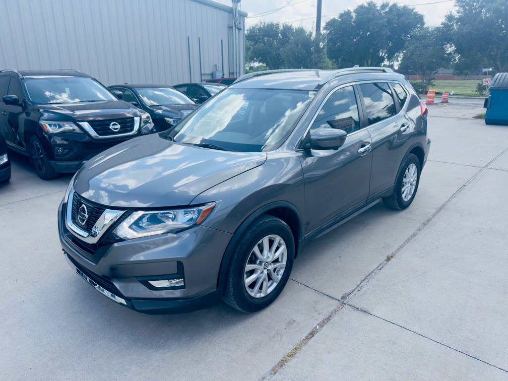 2018 Nissan Rogue Image 2