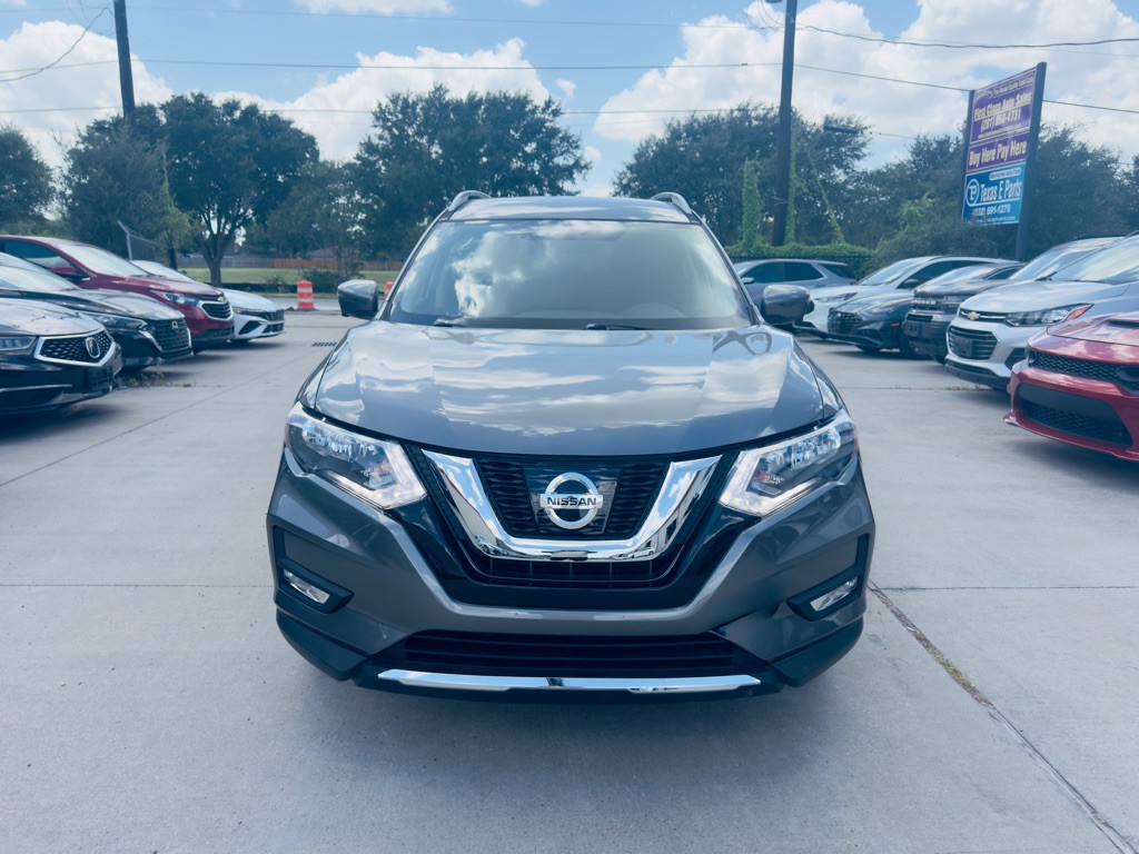 2018 Nissan Rogue Image 3