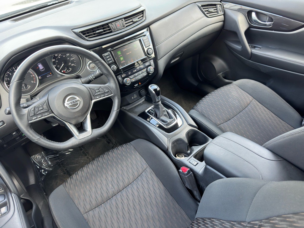 2018 Nissan Rogue Image 12