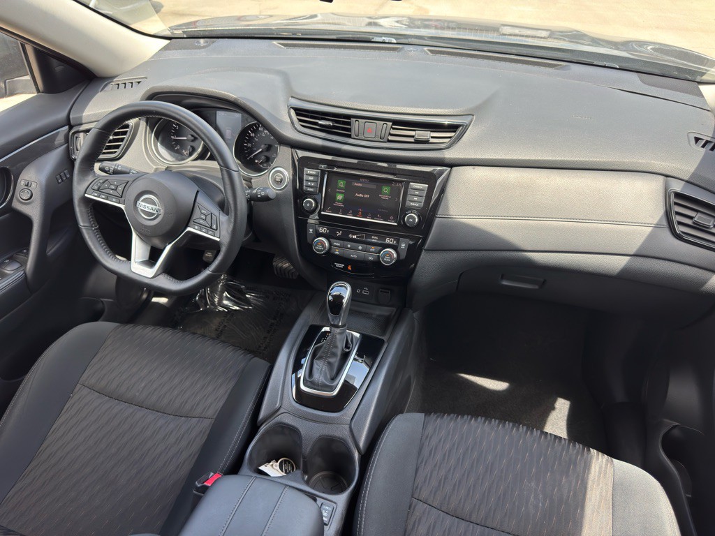 2018 Nissan Rogue Image 19