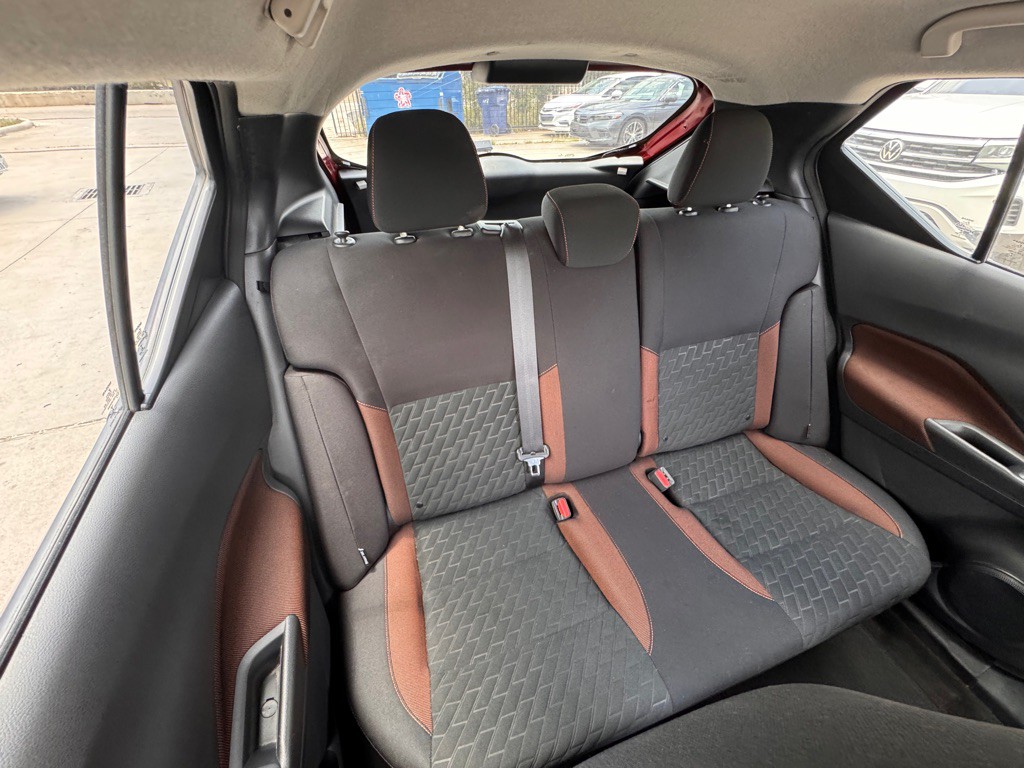 2021 Nissan Kicks Image 24